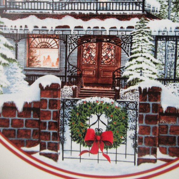 Serving Bowl 11" Christmas Cranilla Pecan Pie Recipe by Watkins Canada - Picture 2 of 15